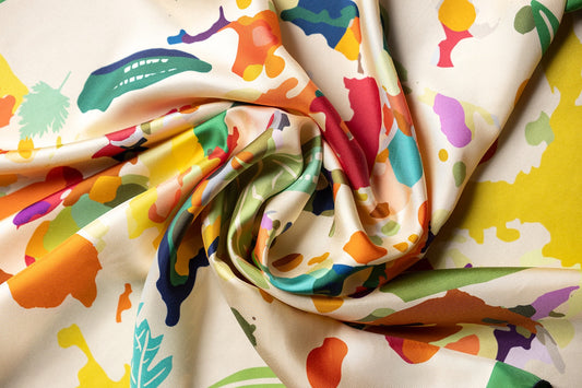 WEAVING STORIES. COOKING DREAMS.